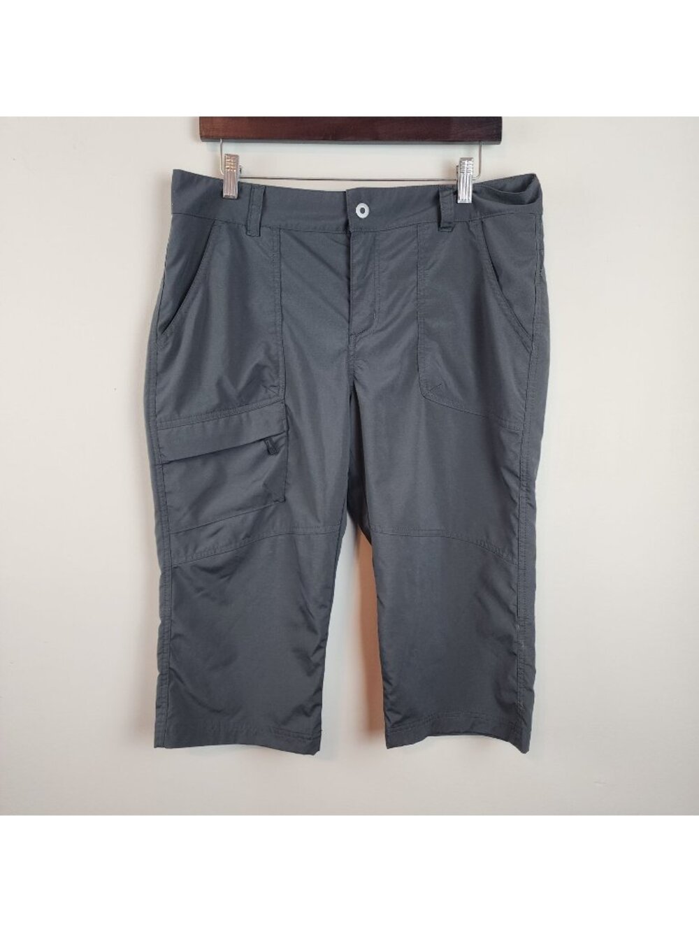 Columbia cropped hiking pants sz 12 women Pockets Omni shield